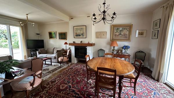 FOUESNANT, jolie maison de 4 chambres, bourg à pieds !