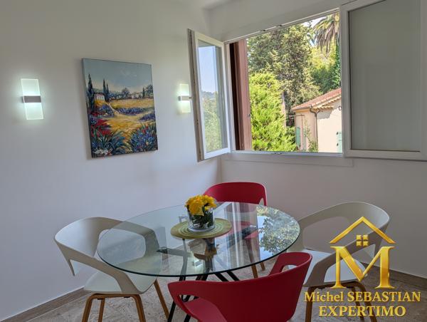 EXCLUSIVITE ! Appartement 3P rénové avec parking et cave - Centre Ville