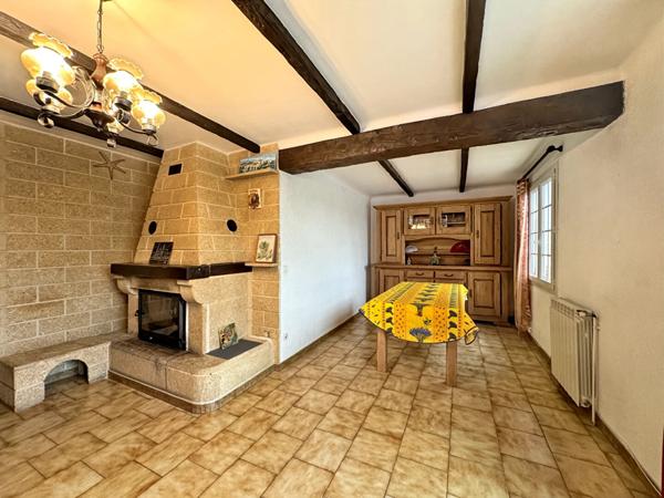 Maison Roquemaure Avecpiscine et appartements de168 m2