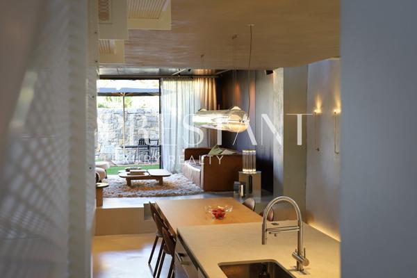 LA CHAPELLE KOSKENIA – au coeur du village – Loft magique et atypique pour deux personnes, GUETHARY