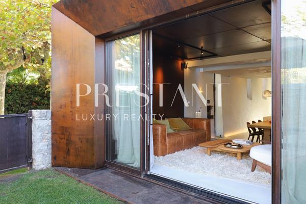 LA CHAPELLE KOSKENIA – au coeur du village – Loft magique et atypique pour deux personnes, GUETHARY