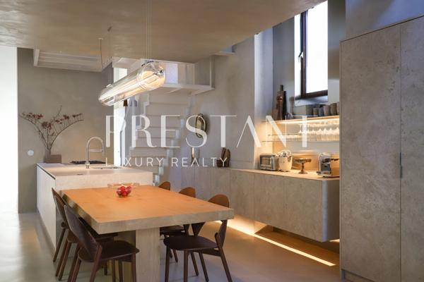 LA CHAPELLE KOSKENIA – au coeur du village – Loft magique et atypique pour deux personnes, GUETHARY