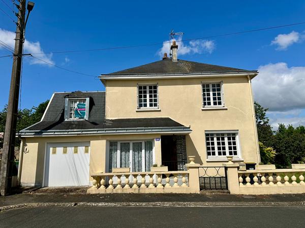 Maison à rénover 5 chambres centre ville de Doué la Fontaine