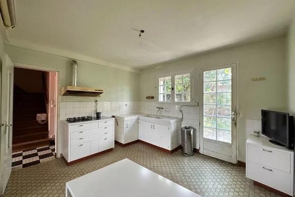 Maison à rénover 5 chambres centre ville de Doué la Fontaine