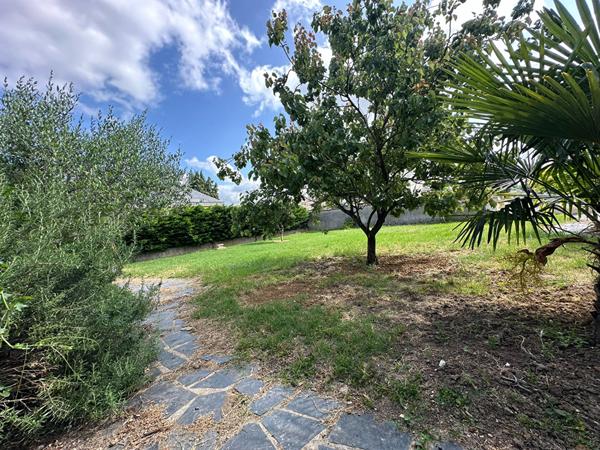 Maison à rénover 5 chambres centre ville de Doué la Fontaine