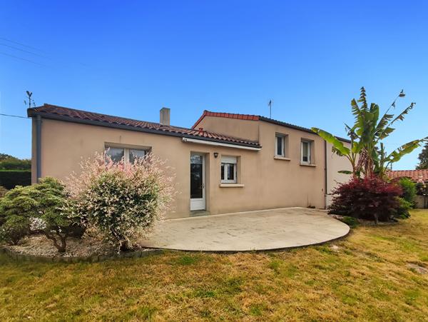 Maison sur demi sous-sol