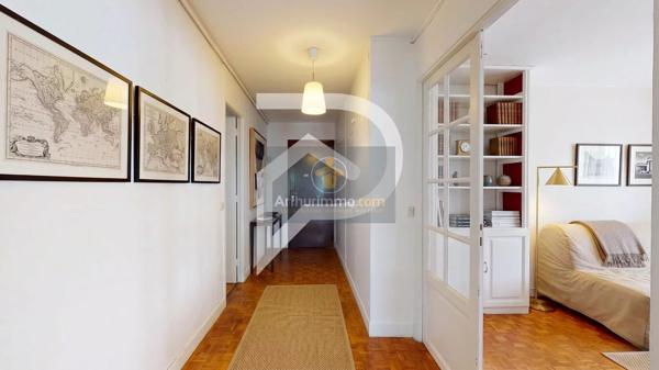 Vente                                                      Appartement
                        
                     3 pièces                      60 m2                     à Bougival