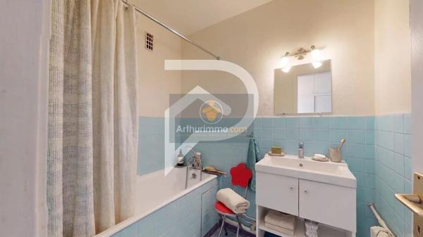 Vente                                                      Appartement
                        
                     3 pièces                      60 m2                     à Bougival