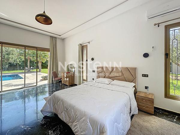 A vendre Villa sans VNA à Marrakech 420 m2 sur un terrain de 2500m2
