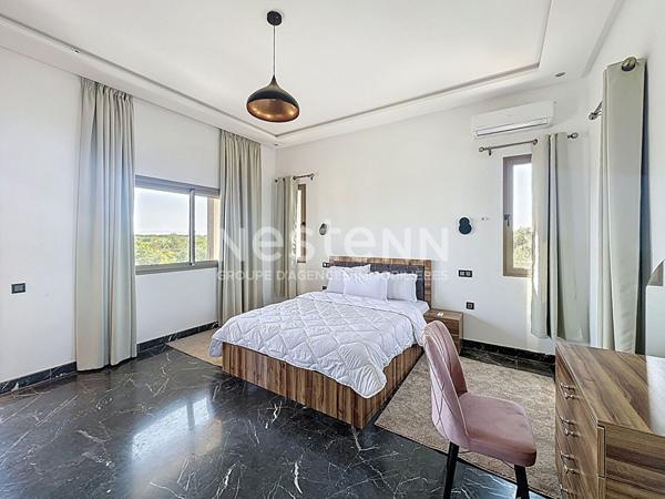 A vendre Villa sans VNA à Marrakech 420 m2 sur un terrain de 2500m2