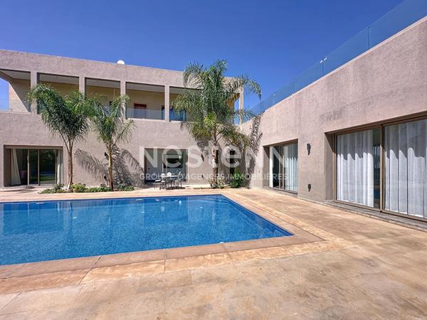 A vendre Villa sans VNA à Marrakech 420 m2 sur un terrain de 2500m2