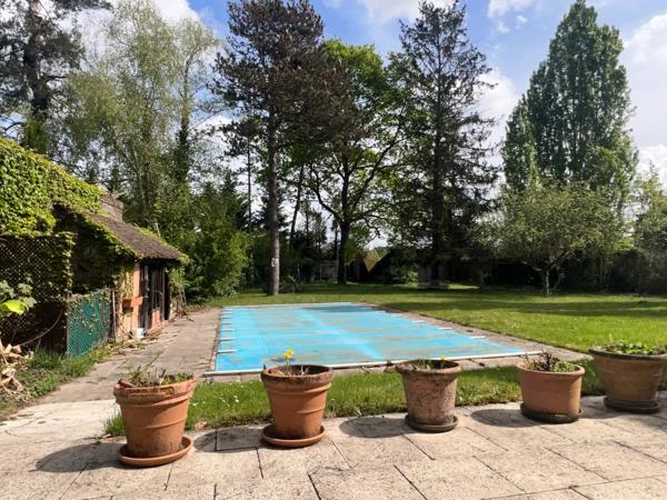 Orléans limite Olivet, proche bord Loiret , à vendre maison avec jardin
