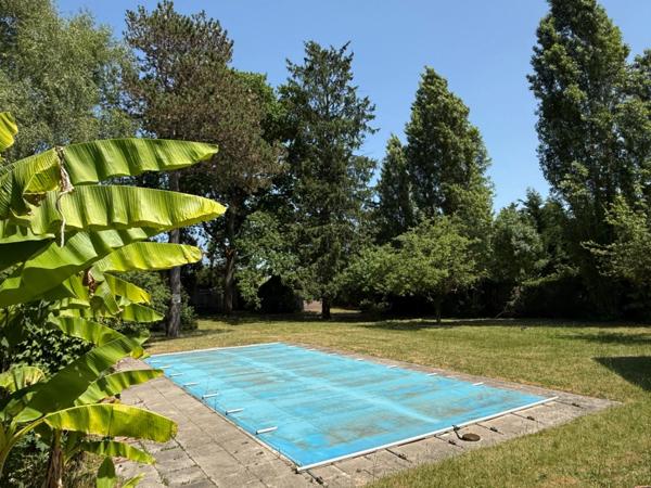 Orléans limite Olivet, proche bord Loiret , à vendre maison avec jardin