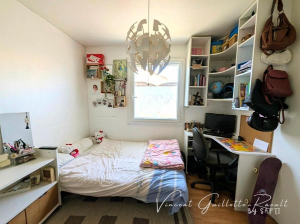 Maison familiale 6 pièces avec 5 chambres sur terrain de 480 m².