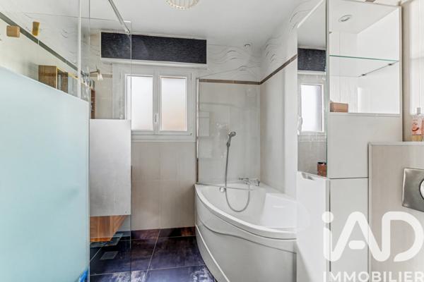 Maison à vendre 7 pièces 218 m² Tournefeuille