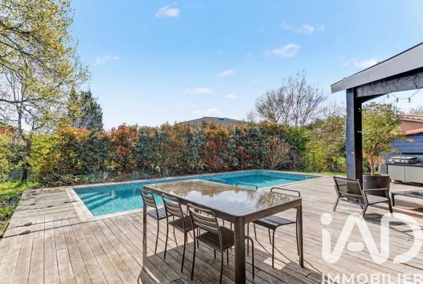 Maison à vendre 7 pièces 218 m² Tournefeuille