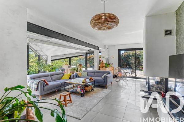 Maison à vendre 7 pièces 218 m² Tournefeuille