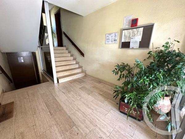 Appartement F5 à vendre  5 pièces - 108 m 2   FRENEUSE  - 78