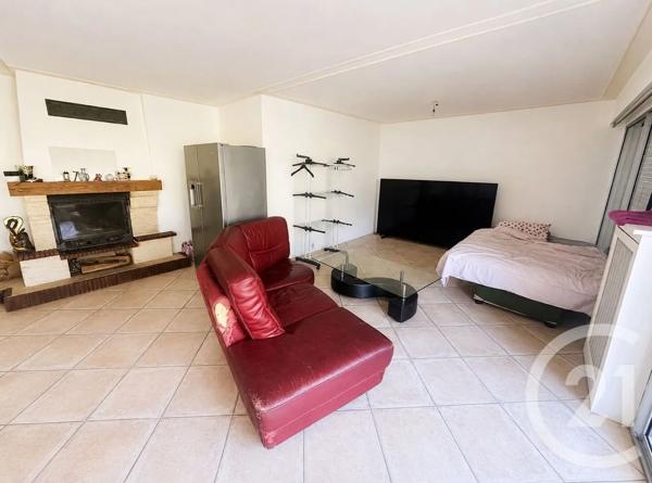 Appartement F5 à vendre  5 pièces - 108 m 2   FRENEUSE  - 78