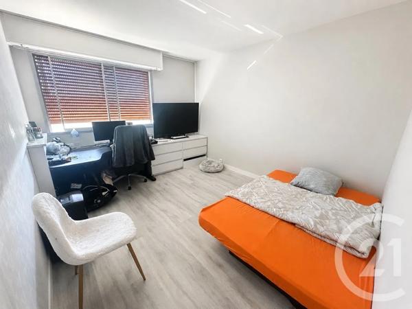 Appartement F5 à vendre  5 pièces - 108 m 2   FRENEUSE  - 78