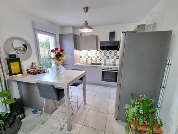 Appartement duplex Trevoux 3 pièces 64 m2 avec jardin et parking
