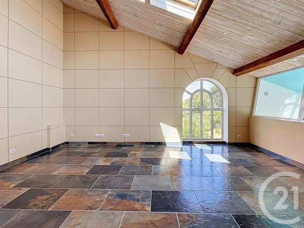 Maison à vendre  7 pièces - 300 m 2   COMBS LA VILLE  - 77