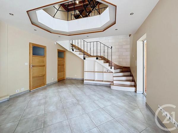Maison à vendre  7 pièces - 300 m 2   COMBS LA VILLE  - 77
