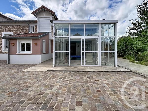 Maison à vendre  7 pièces - 300 m 2   COMBS LA VILLE  - 77
