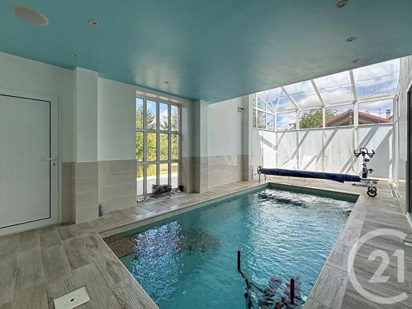 Maison à vendre  7 pièces - 300 m 2   COMBS LA VILLE  - 77