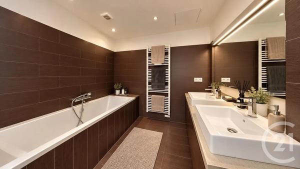 Maison à vendre  3 pièces - 124,90 m 2   AUBERVILLIERS  - 93