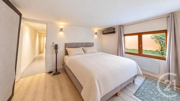 Maison à vendre  3 pièces - 124,90 m 2   AUBERVILLIERS  - 93