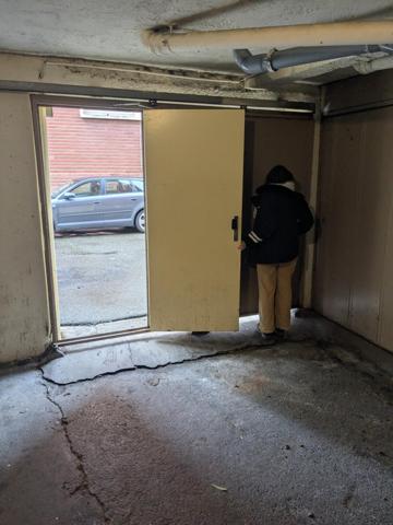 Opportunité !! garage fermé dans résidence.