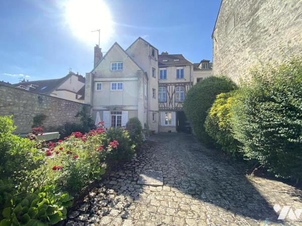 SENLIS - COEUR DE VILLE