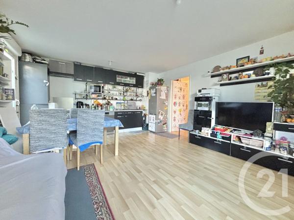 Appartement F3 à vendre  3 pièces - 63,76 m 2   VIGNEUX SUR SEINE  - 91