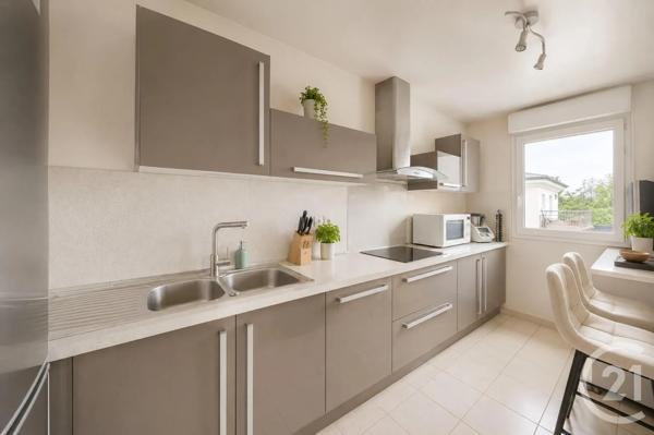 Appartement F3 à vendre  3 pièces - 63,76 m 2   VIGNEUX SUR SEINE  - 91