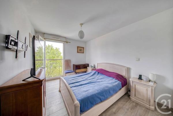 Appartement F3 à vendre  3 pièces - 63,76 m 2   VIGNEUX SUR SEINE  - 91