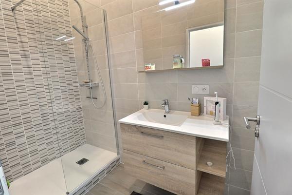 Brest (29200) A VENDRE BREST SAINT-MARTIN APPARTEMENT STYLE LOFT BELLES PRESTATIONS