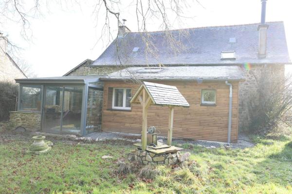 Charmante maison en pierres dans un hameau
