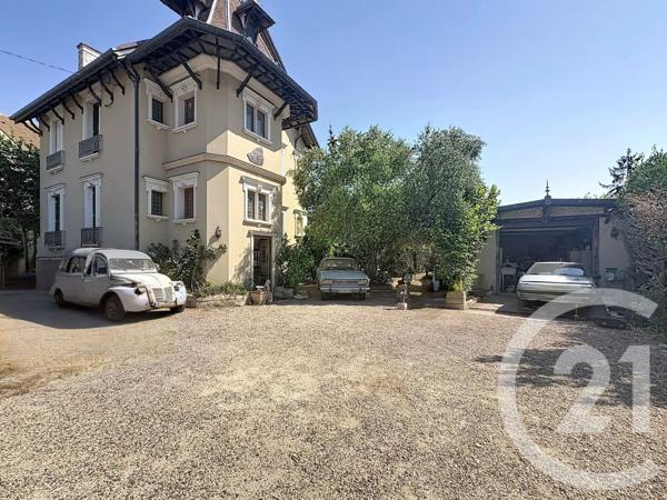 Maison à vendre  8 pièces - 146,50 m 2   ST CLOUD  - 92