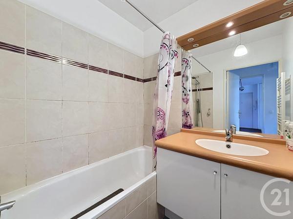 Appartement F3 à vendre  3 pièces - 64,31 m 2   COLOMBES  - 92