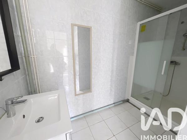 Immeuble à vendre 326 m² Maulette