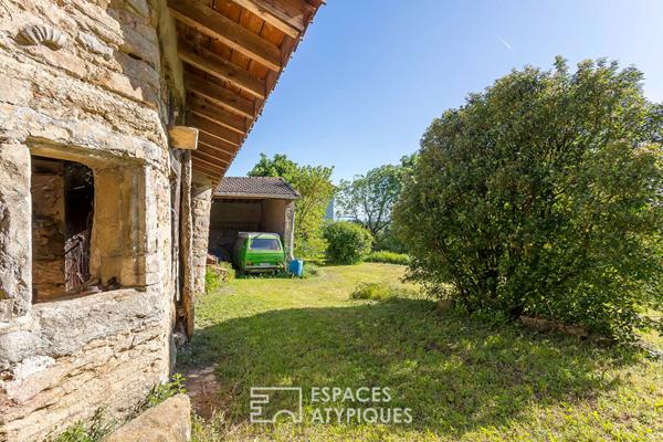 Maison en pierres à réhabiliter à Saint Fortunat