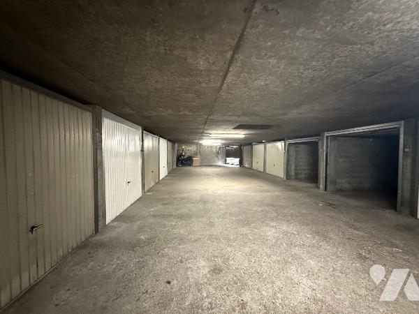 Garage, box fermé proche Tram T3 secteur Part Dieu Dauphiné