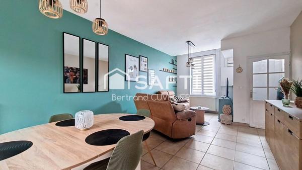 Maison 1930 semi-individuelle - grand séjour lumineux - 3 chambres et jardin