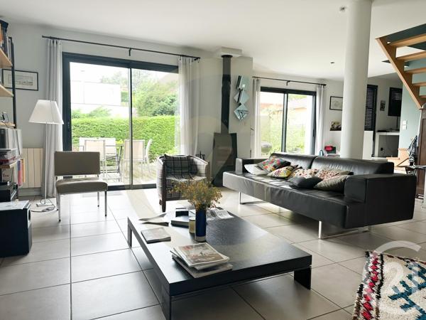 Maison à vendre  5 pièces - 108,18 m2 ST DIDIER AU MONT D OR - 69