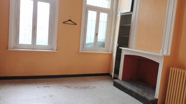 Saint-Omer (62500) Immeuble centre ville