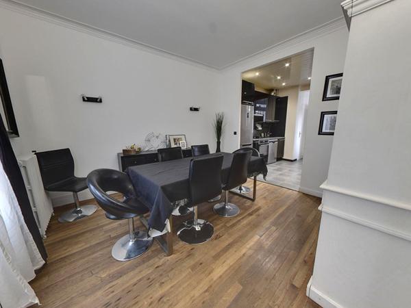 Maison Nogent Sur Marne dans une rue calme et pavillonaire.