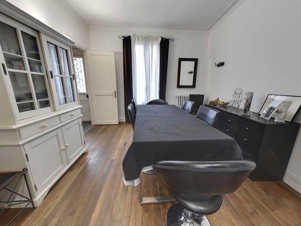 Maison Nogent Sur Marne dans une rue calme et pavillonaire.