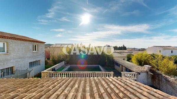 Vente Maison 10 pièces de 231m² - 84300 Taillades