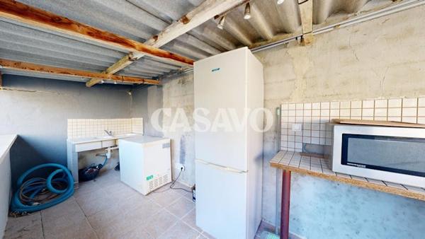 Vente Maison 10 pièces de 231m² - 84300 Taillades